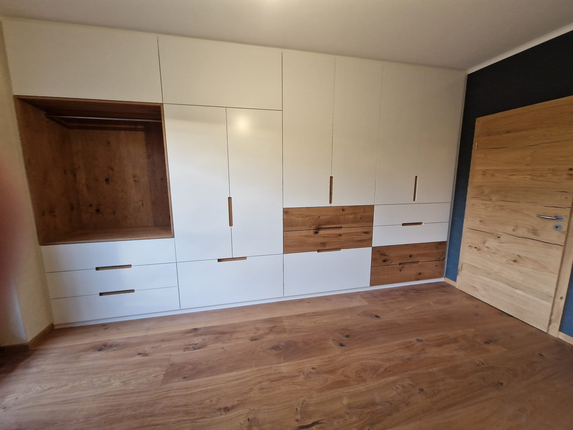 aebf2b33-854a-483d-90e4-bc9bfa01145a