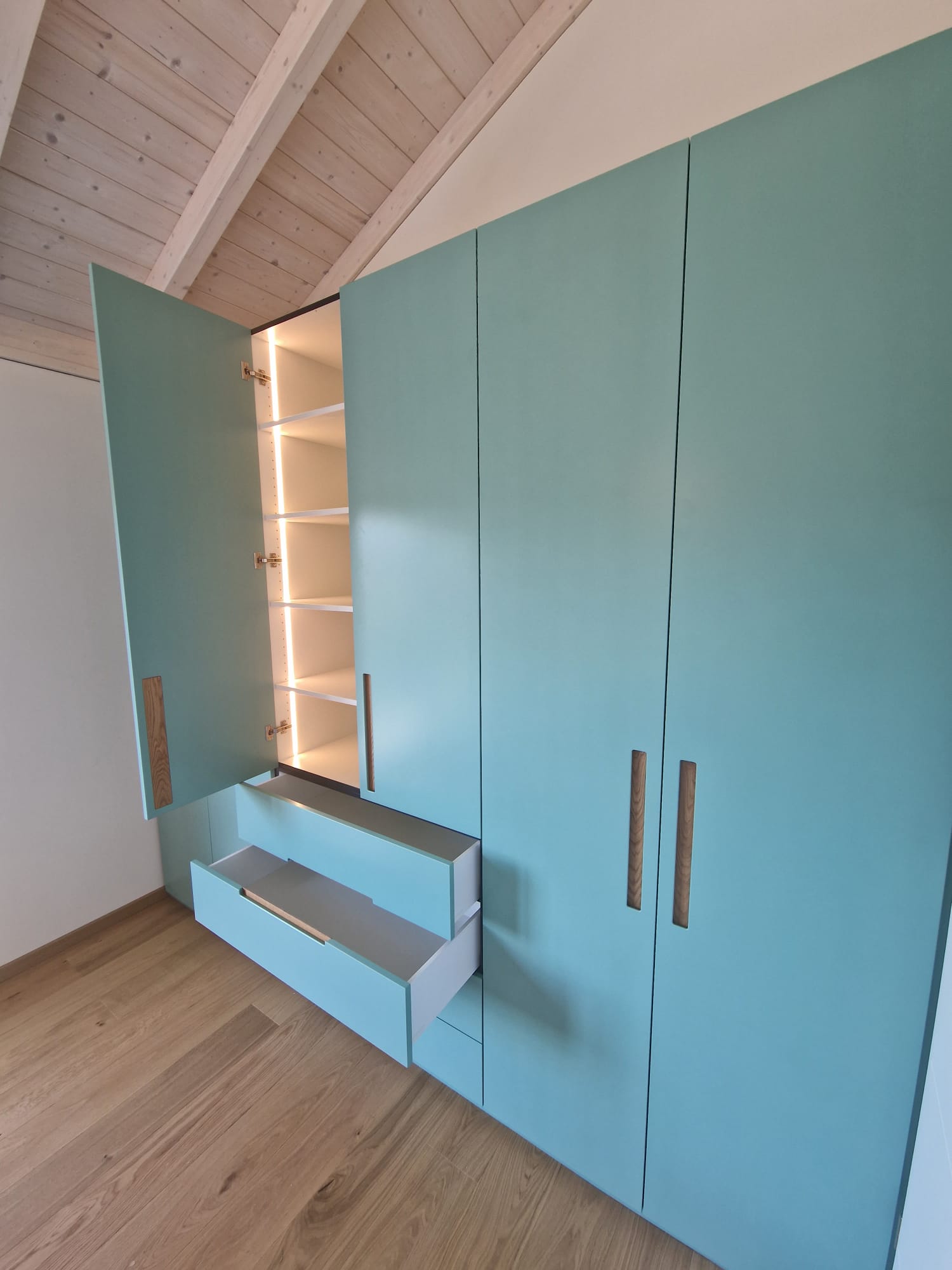 e3887b2a-93f3-4cd5-83b3-f71a707fb9ed